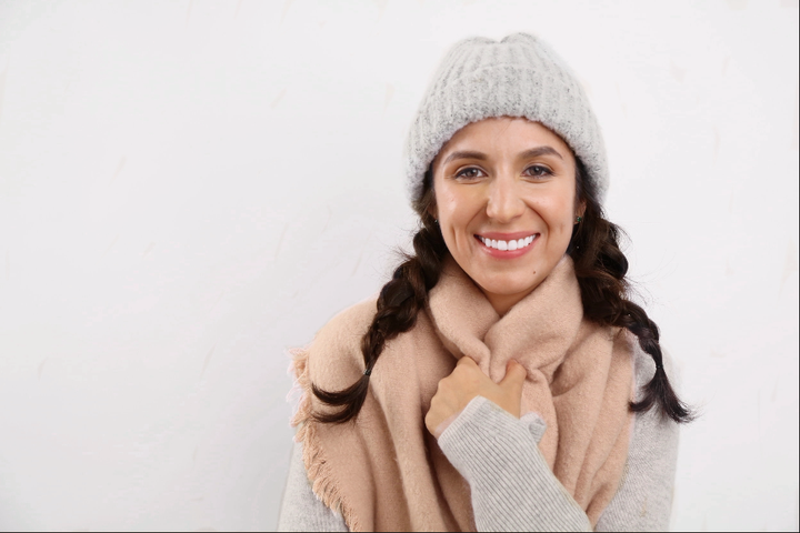 14 Easy Hairstyles to Wear with Hats & Scarves